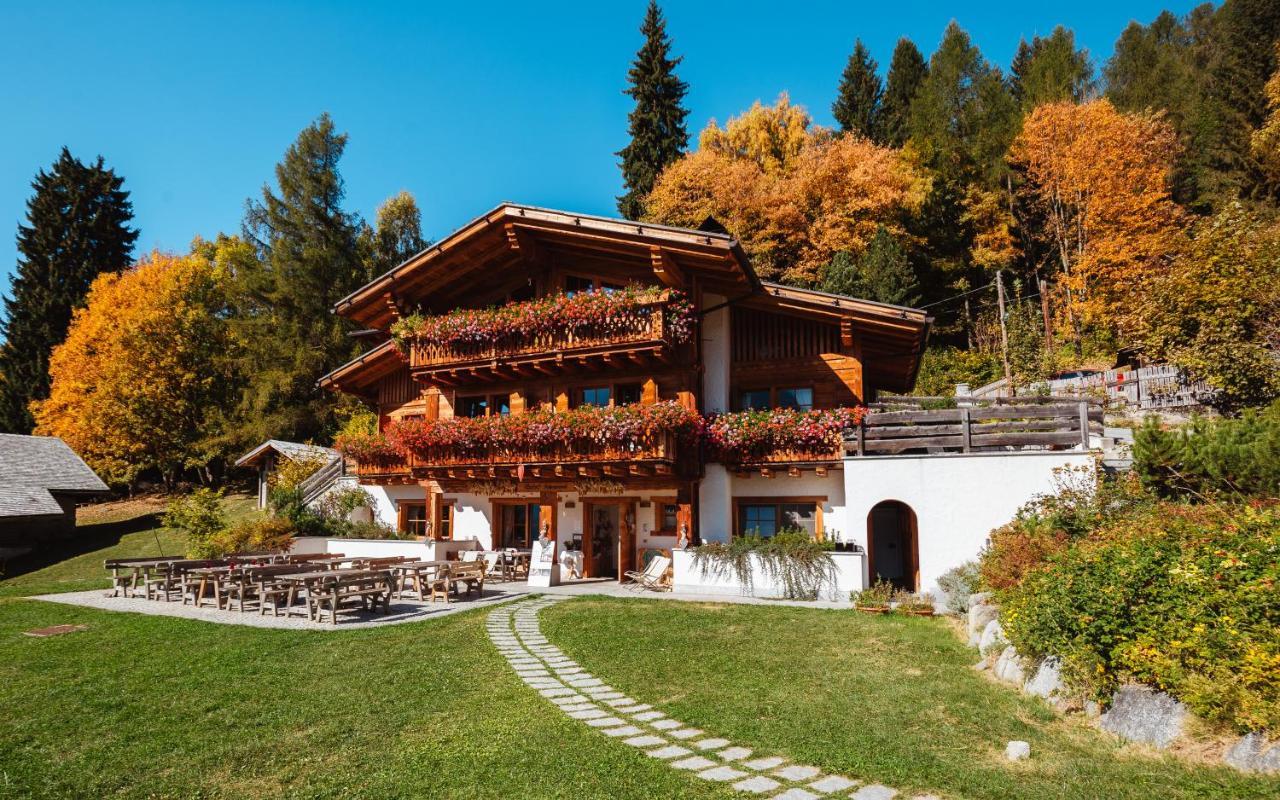 Fogajard Lovely Chalet Мадонна-ді-Кампільйо Екстер'єр фото